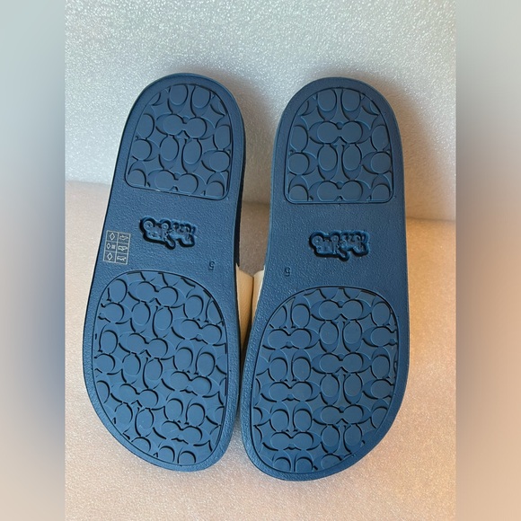 COACH CE496 Women's ULI SPORT SLIDE WITH STAMP CHALK SKY BLUE SHOE SIZE 5 - Picture 4 of 7
